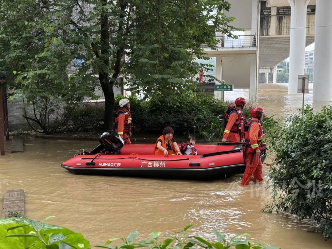 出现双洪峰后，柳江洪水退速缓慢！这些地方仍有暴雨、大暴雨……