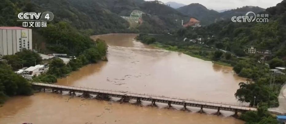 南方强降雨持续 多地闻“汛”而动全力保护群众生命财产安全