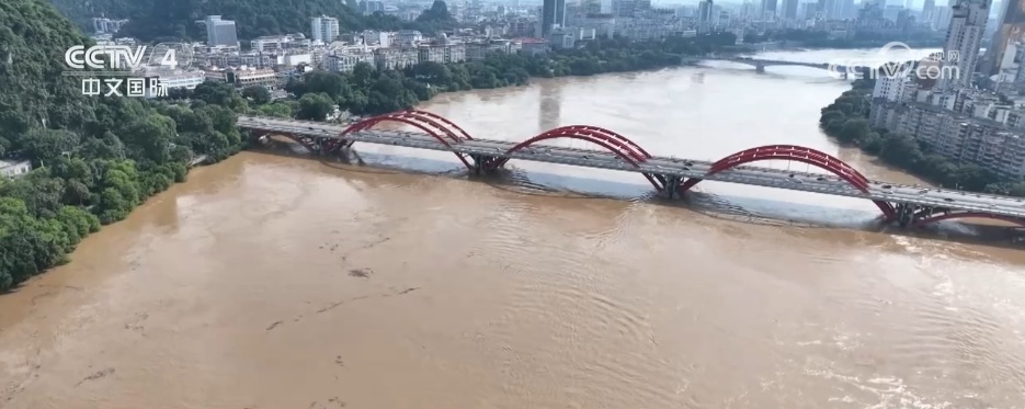南方强降雨持续 多地闻“汛”而动全力保护群众生命财产安全