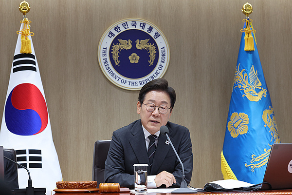 韩国总统李在明提名新任外长和防长等多位政府官员 韩国总统李在明提名新任外长和防长等多位政府官员