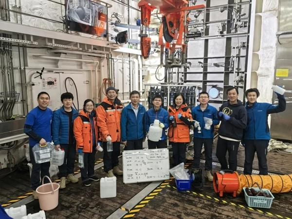 南极罗斯海科考 揭开秋季生态神秘面纱 南极罗斯海科考 揭开秋季生态神秘面纱