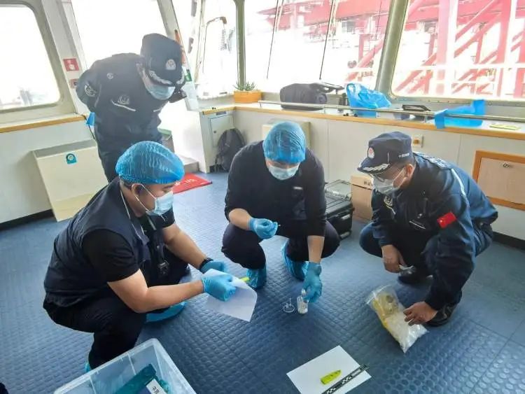男子公海上刺死同事，上海海警局破获首起公海故意杀人案