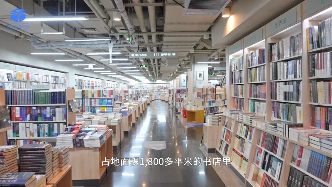 三联韬奋书店美术馆店，可以把书带回家的“图书馆” | 一周一荐