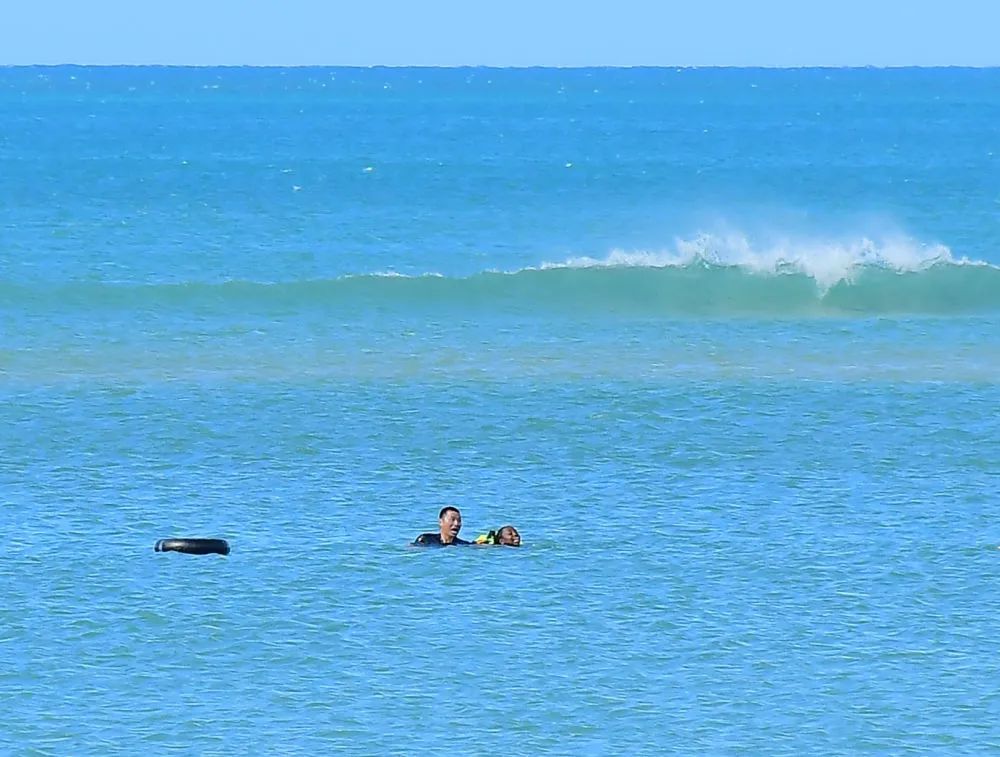 张军桥医生在坦桑尼亚救人英勇牺牲,外交部回应 张军桥医生在坦桑尼亚救人英勇牺牲,外交部回应