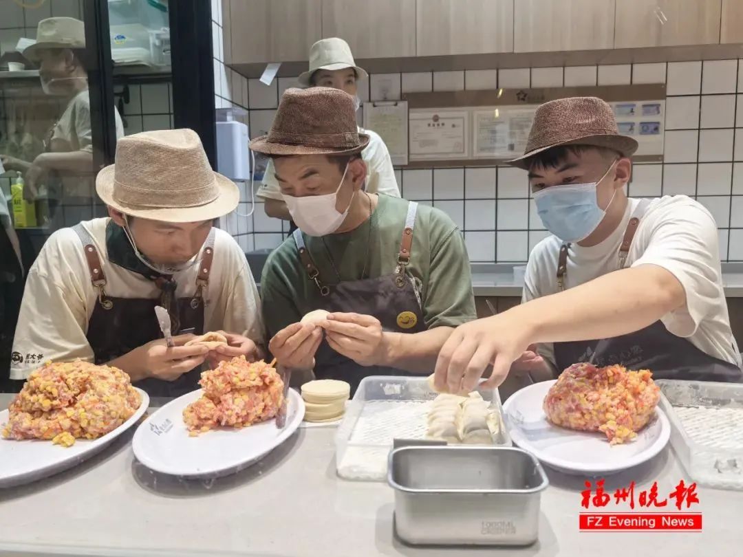 任贤齐捐款30万元,给福州这家店! 任贤齐捐款30万元,给福州这家店!