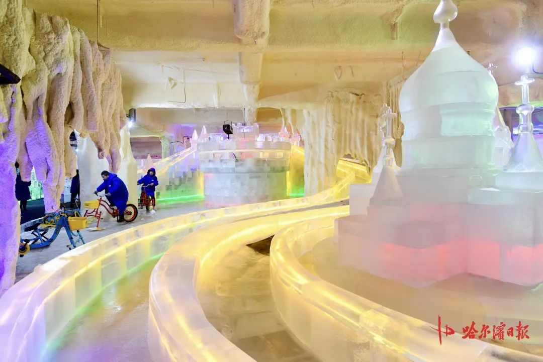 夏日,来中央大街赏冰雕 夏日,来中央大街赏冰雕