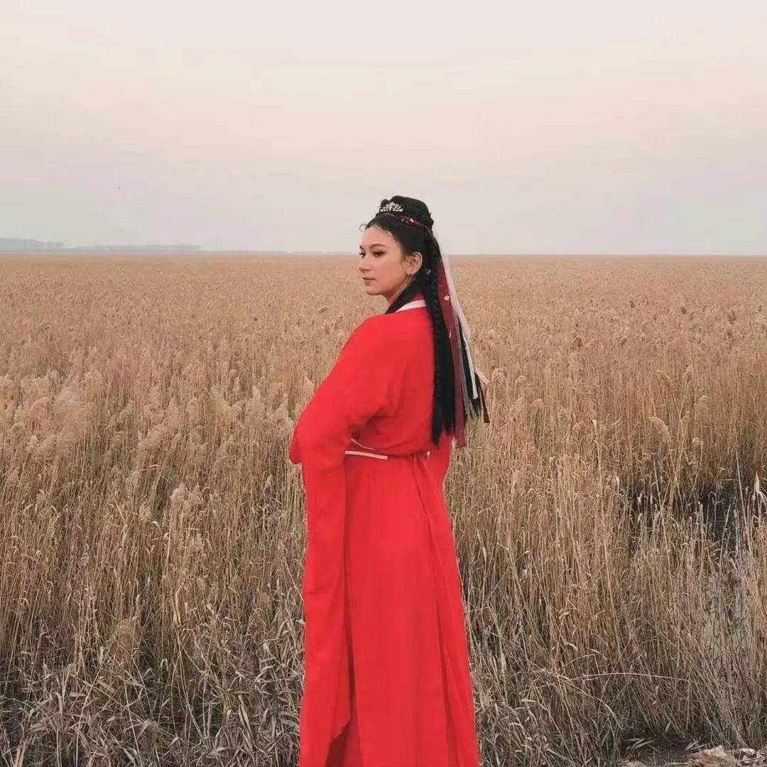 旅游途中跳水救人，这位在湖州留学的俄罗斯女孩好样的！