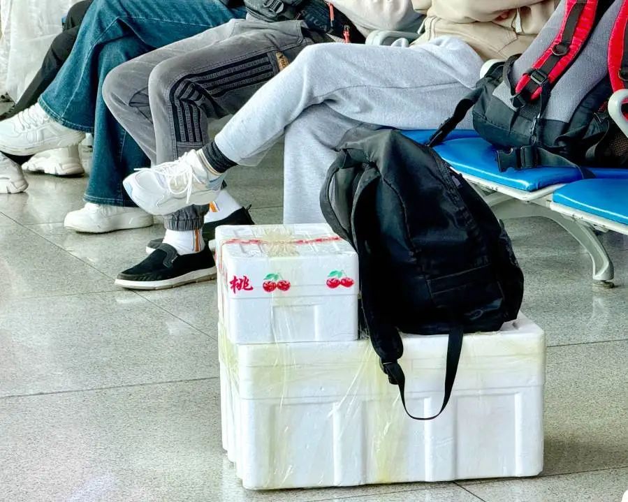 火车站再现“小白箱”！这次是……