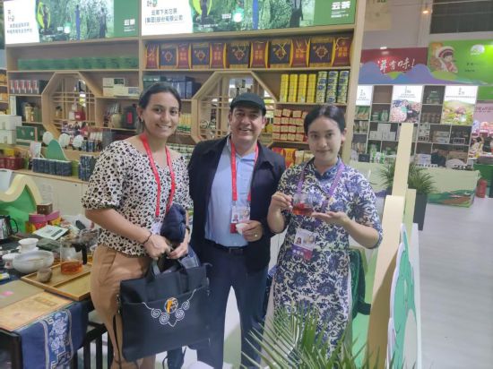 南博之约：法国咖啡邂逅云南普洱茶