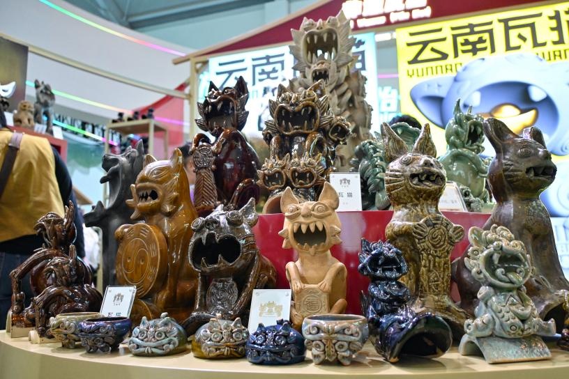 萌出圈啦！非遗瓦猫走进南博会