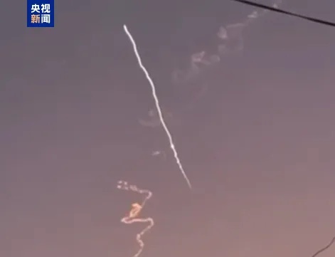 以军称伊朗再次向以色列发射导弹 特拉维夫传出爆炸声 以军称伊朗再次向以色列发射导弹 特拉维夫传出爆炸声
