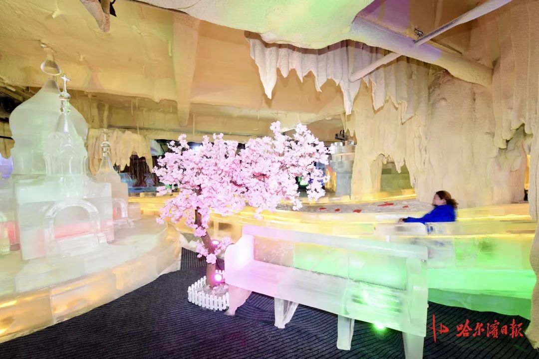 夏日,来中央大街赏冰雕 夏日,来中央大街赏冰雕