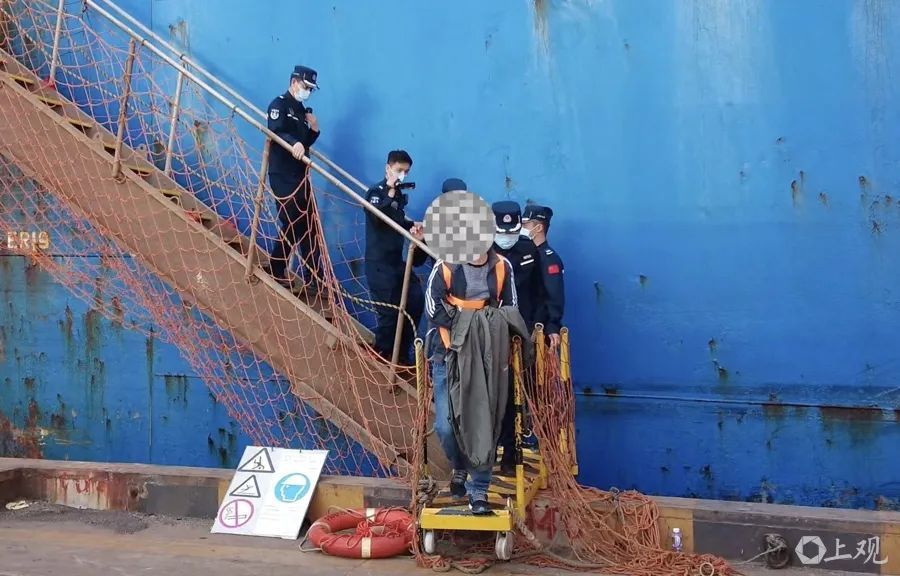 男子高某在公海上故意杀人:因琐事用水果刀将人刺死!上海海警局:已逮捕 男子高某在公海上故意杀人:因琐事用水果刀将人刺死!上海海警局:已逮捕