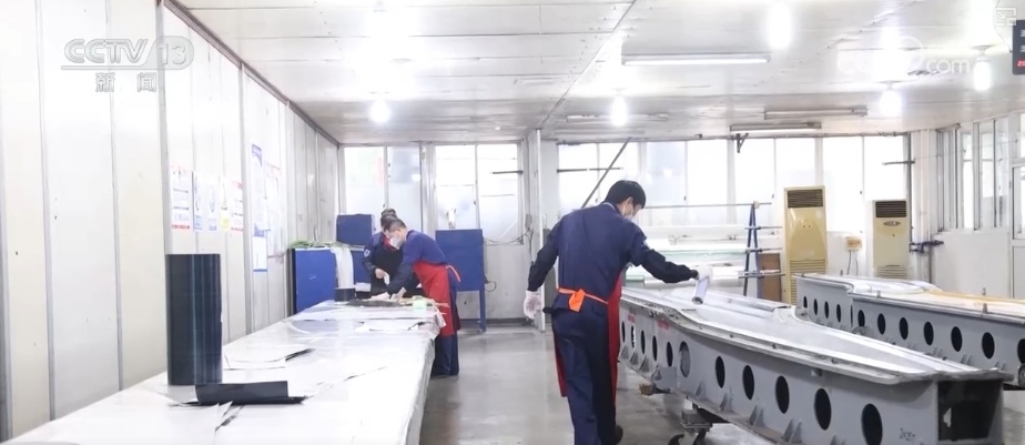 “火热赛事+装备升级”提升产业发展“含金量” 夏日清凉释放消费新活力