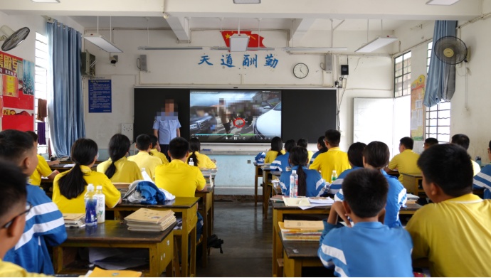 引信拉开炸弹没炸,戍边民警回忆缉毒生死瞬间 引信拉开炸弹没炸,戍边民警回忆缉毒生死瞬间