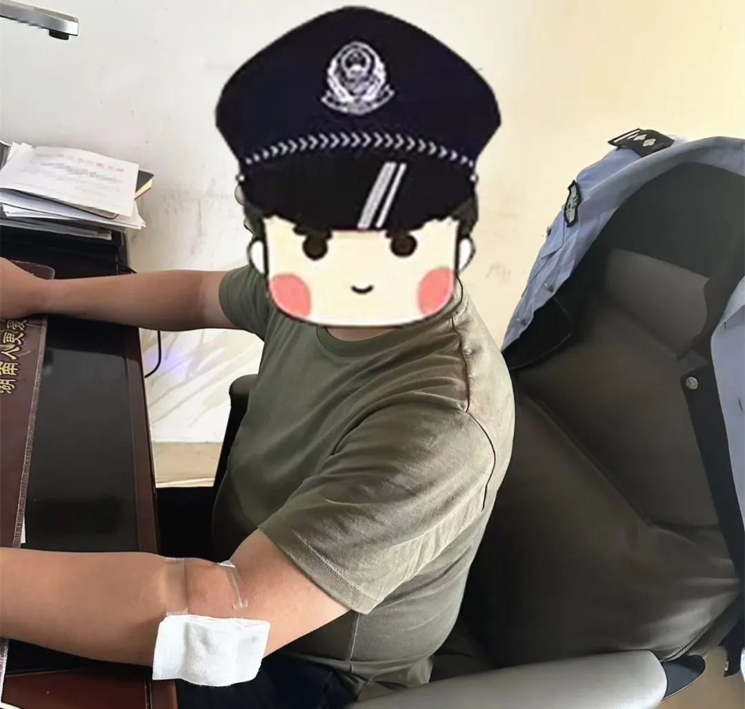 惊心动魄!禁毒民警围捕毒贩,被撞飞20米远 惊心动魄!禁毒民警围捕毒贩,被撞飞20米远