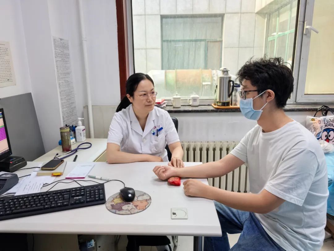 长时间待在空调房 当心“空调病”找上门