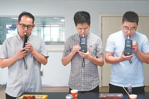 司机吃蛋黄派被查酒驾？6种含酒精食品实测结果来了......