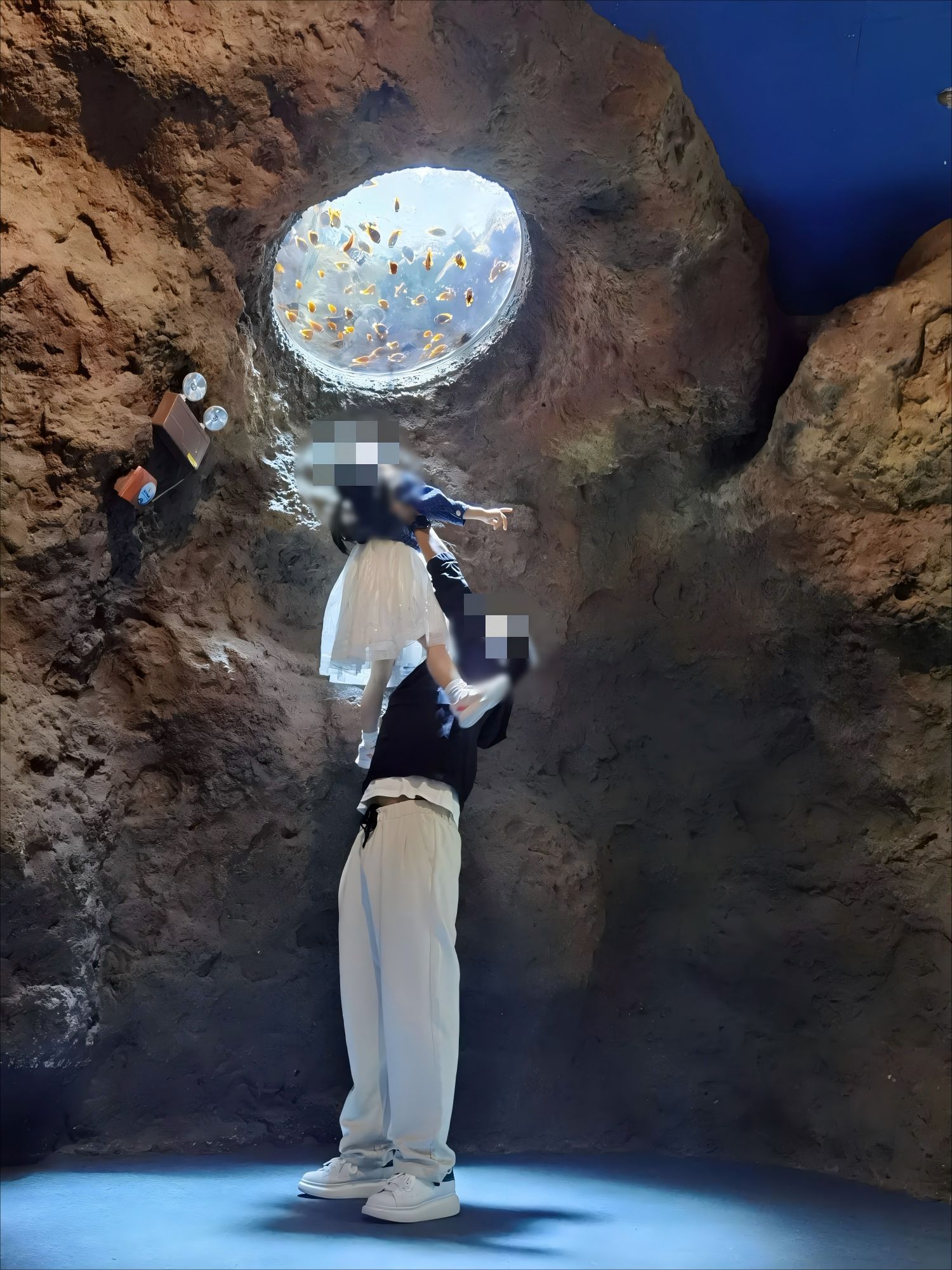 缉毒2.6吨的他,却是女儿眼中“只会玩电脑的爸爸” 缉毒2.6吨的他,却是女儿眼中“只会玩电脑的爸爸”