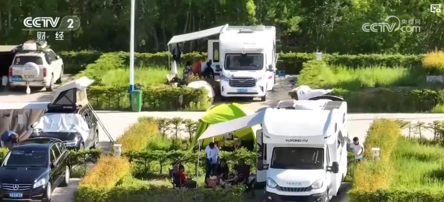 “清凉经济”持续升温：避暑游带热暑期旅游市场