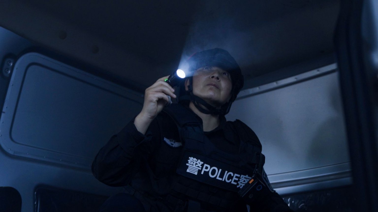 一等功女站长露脸缉毒 10余处伤疤记录生死瞬间 一等功女站长露脸缉毒 10余处伤疤记录生死瞬间