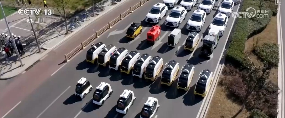 从“车看灯”到“灯看车” “软环境+硬政策”支撑自动驾驶“加速跑”