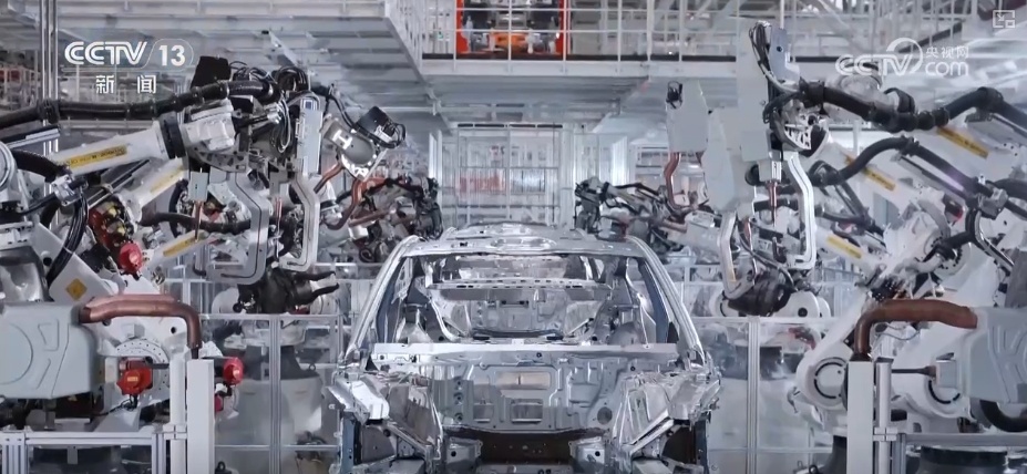 从“车看灯”到“灯看车” “软环境+硬政策”支撑自动驾驶“加速跑”