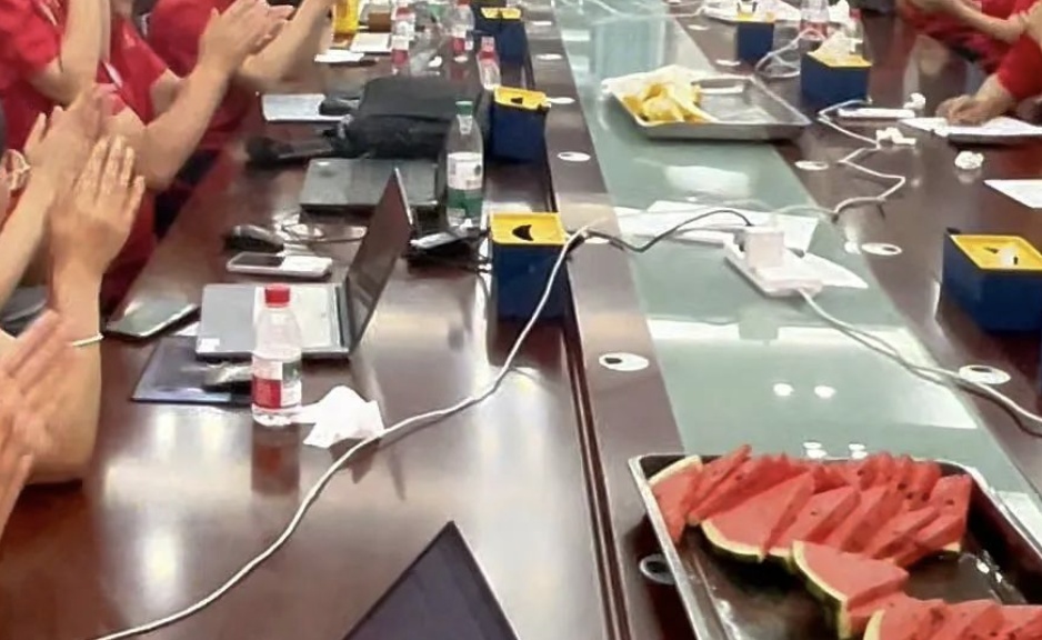 “高考查分”名场面来了!不主动说,请别问…… “高考查分”名场面来了!不主动说,请别问……