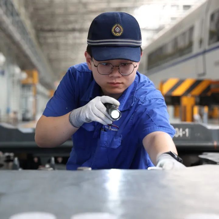 想来铁路工作吗？“学长学姐”支招了！