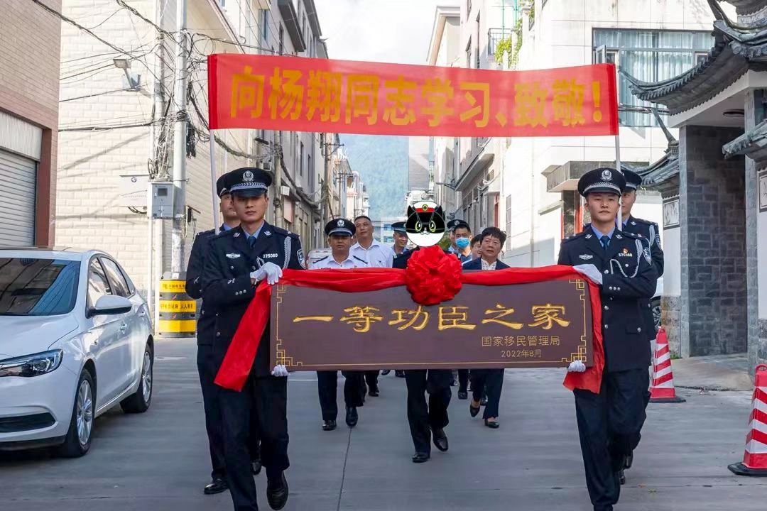 不能露脸的功勋 不能露脸的功勋