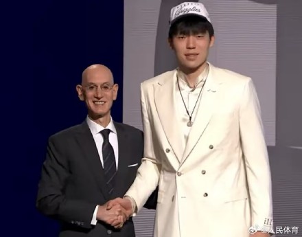 杨瀚森第16顺位被选中