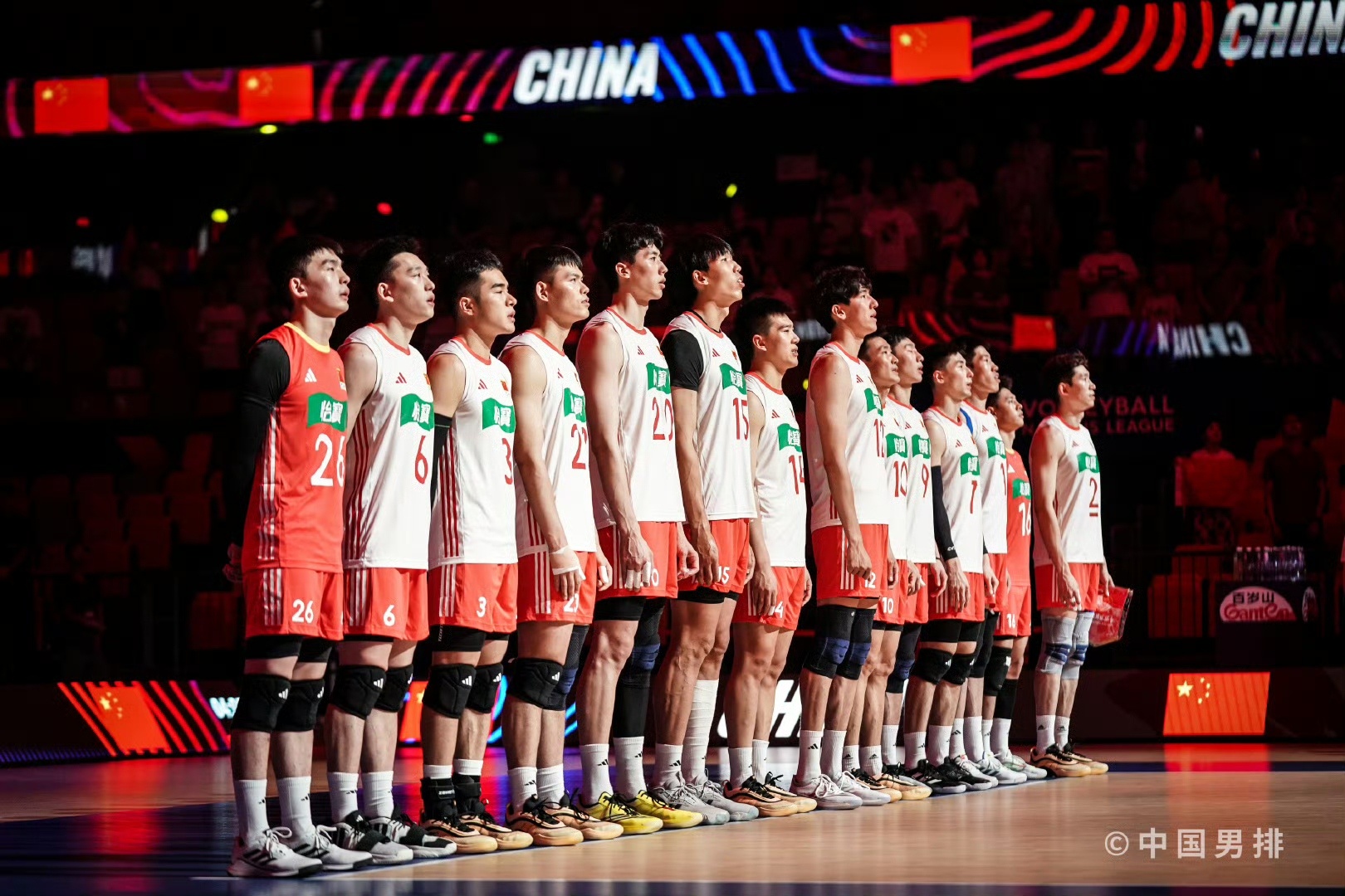 世联赛芝加哥站开赛,中国男排2:3惜败美国队 世联赛芝加哥站开赛,中国男排2:3惜败美国队