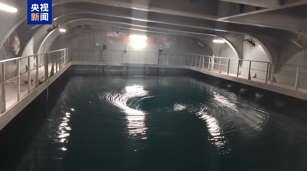 养殖加工一船解决 全球首艘三文鱼养殖工船“苏海1号”交付 养殖加工一船解决 全球首艘三文鱼养殖工船“苏海1号”交付