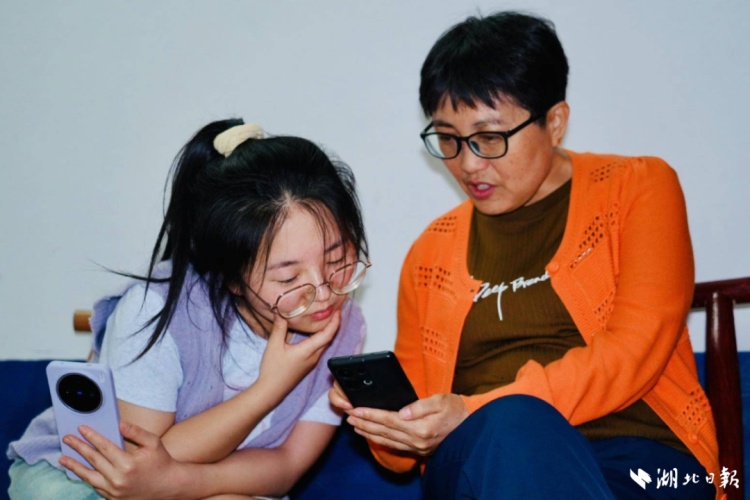 祝贺!“玻璃娃娃”,高考621分! 祝贺!“玻璃娃娃”,高考621分!