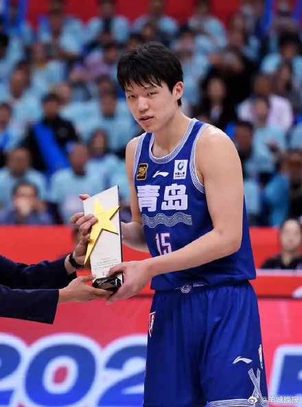 中国球员杨瀚森被NBA开拓者选中 中国球员杨瀚森被NBA开拓者选中