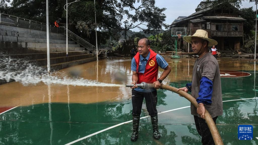 新华全媒+丨广西三江:积极开展灾后恢复工作 新华全媒+丨广西三江:积极开展灾后恢复工作