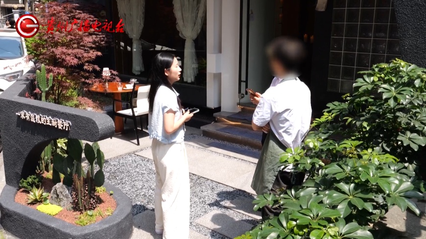 贵阳顾客网上差评餐厅服务，老板：怀疑是同行！因为……