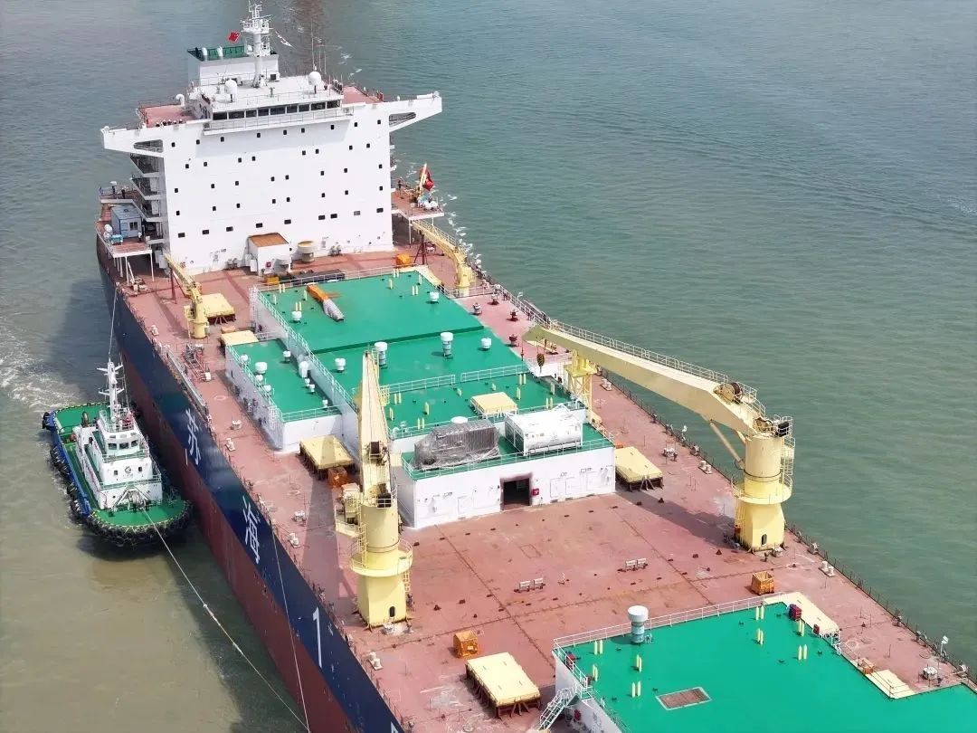 今天在广州正式交付!明年有望“三文鱼自由”→ 今天在广州正式交付!明年有望“三文鱼自由”→