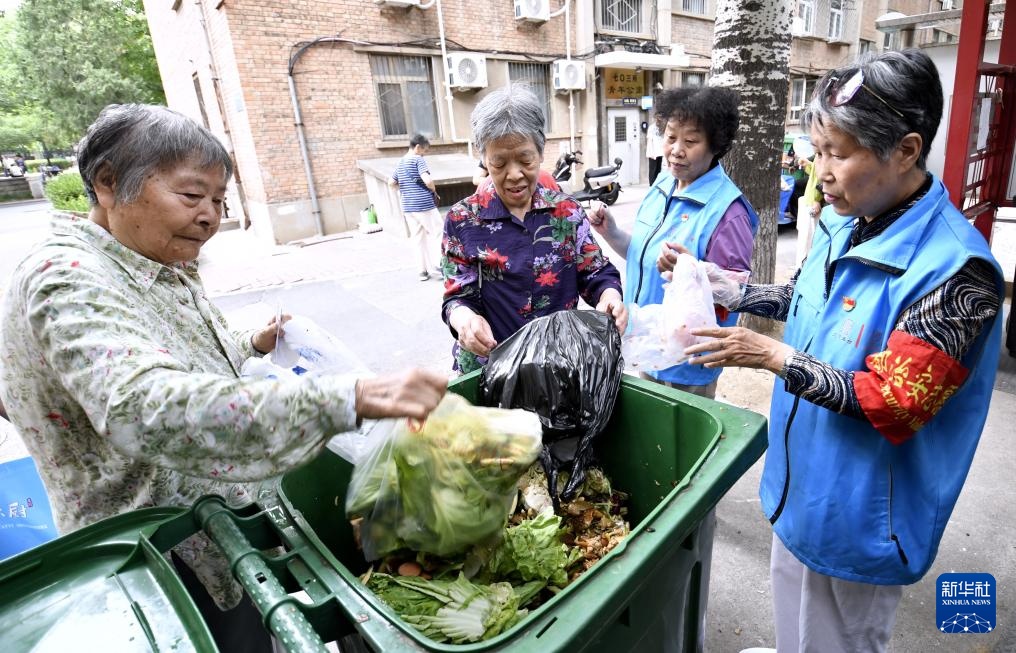 银发老党员成为社区治理先锋队 银发老党员成为社区治理先锋队
