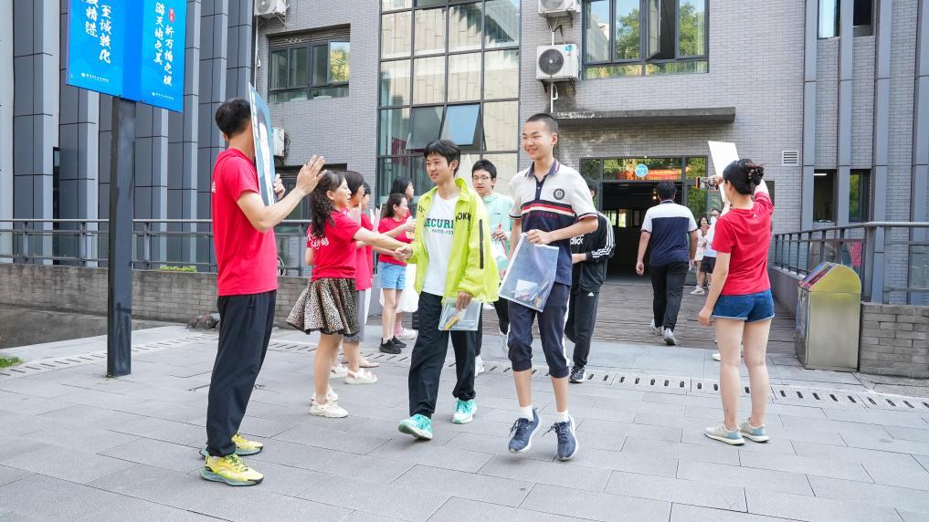 2025年多地中考释放新信号 2025年多地中考释放新信号