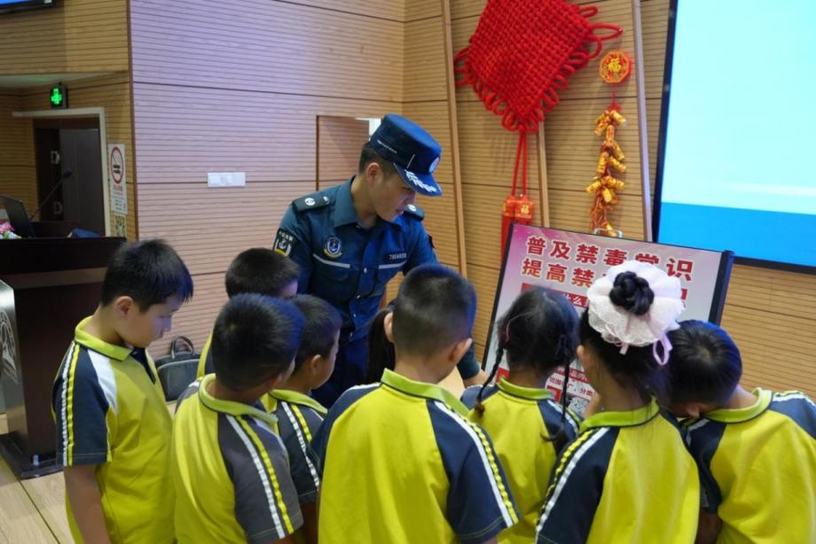 海警销毁1.52吨毒品！