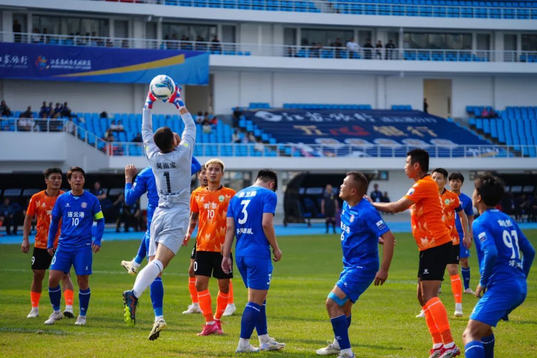 这位苏超门将,平时真的在“救火” 这位苏超门将,平时真的在“救火”