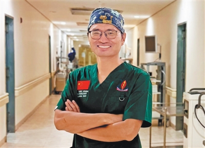 一路走好！援非牺牲医生张军桥回家