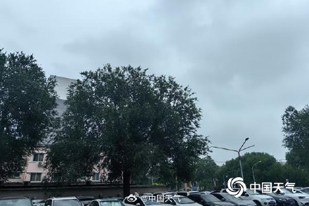 北京未来三天多阵雨或雷雨出没 今夜到明天白天降雨相对明显