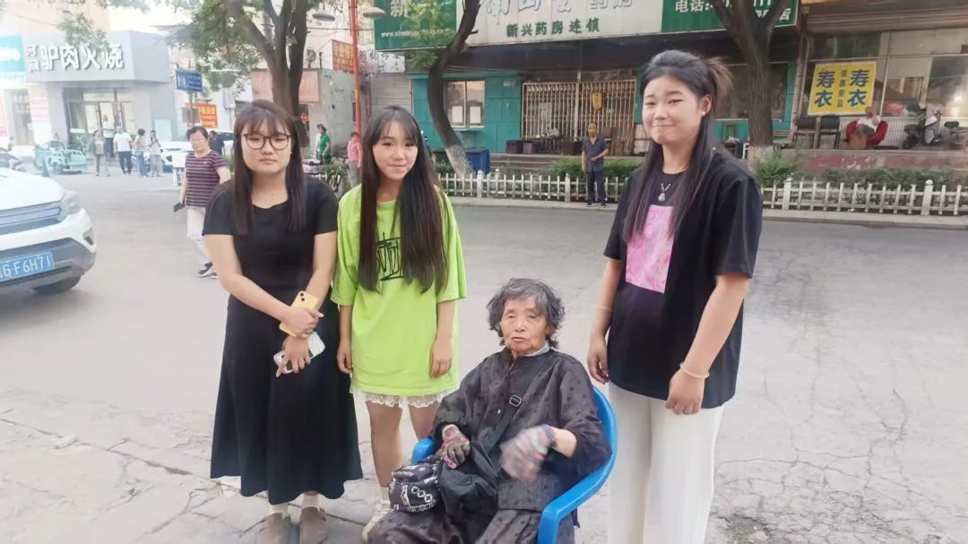 岳建青、祁越男、张煜婷！狠狠表扬你们！