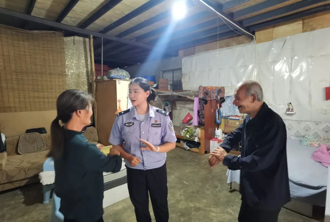 这个女警,实力出圈! 这个女警,实力出圈!