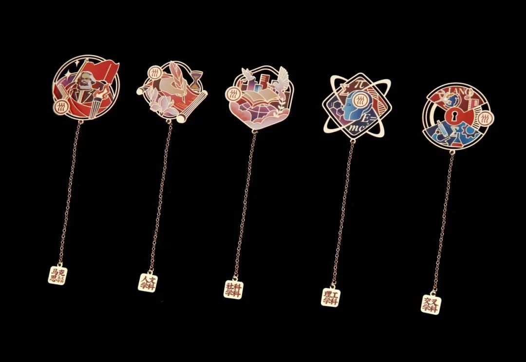 不是，谁把“天大的好消息”印录取通知书上啦？！