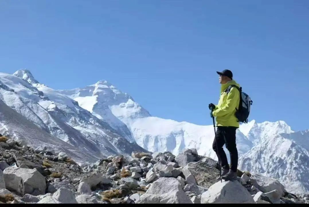 曾为救人放弃登顶珠峰的他,如今梦圆世界之巅 曾为救人放弃登顶珠峰的他,如今梦圆世界之巅