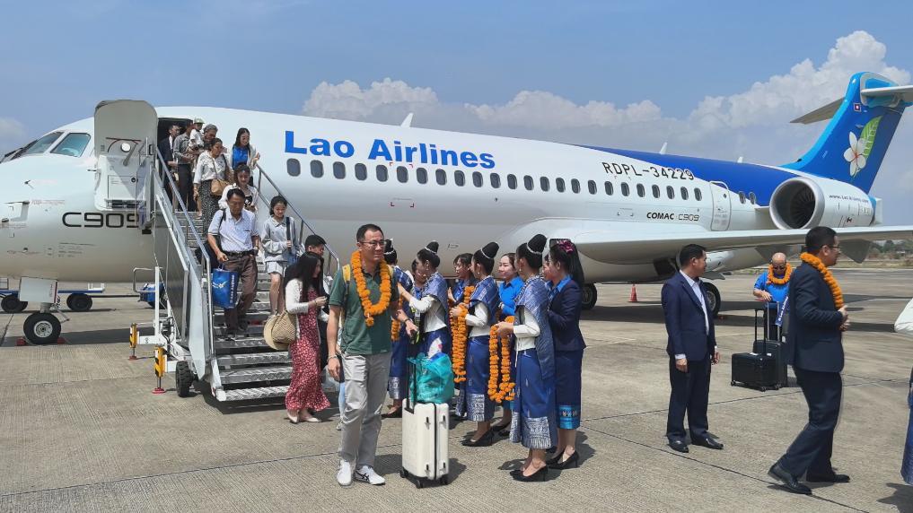 国产支线客机C909商业运营九周年 运送旅客超2400万人次