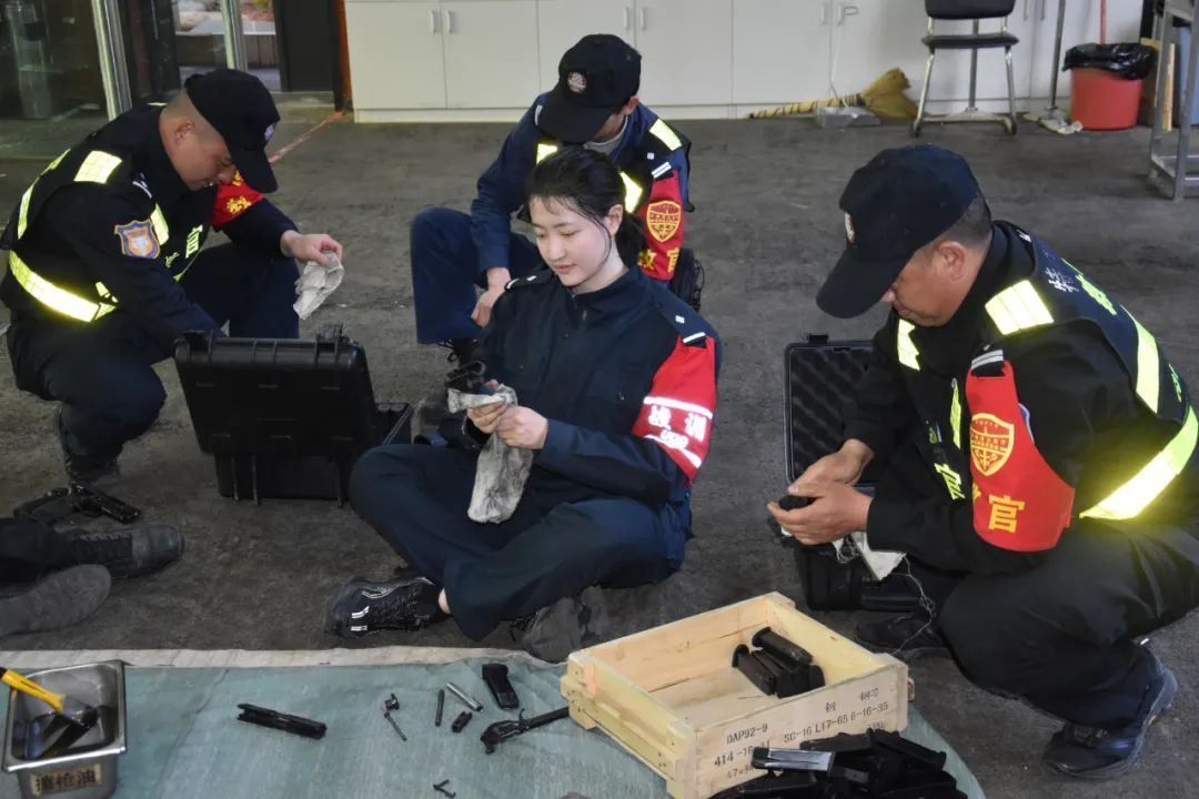 这个女警,实力出圈! 这个女警,实力出圈!